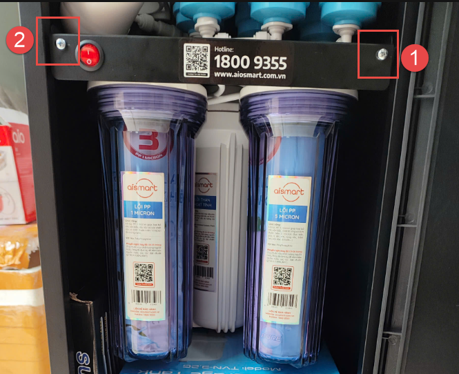 A close up of a water filter

Description automatically generated